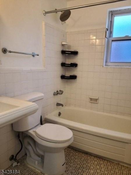 312 Franklin Ave #5 - Photo 4 of 7
