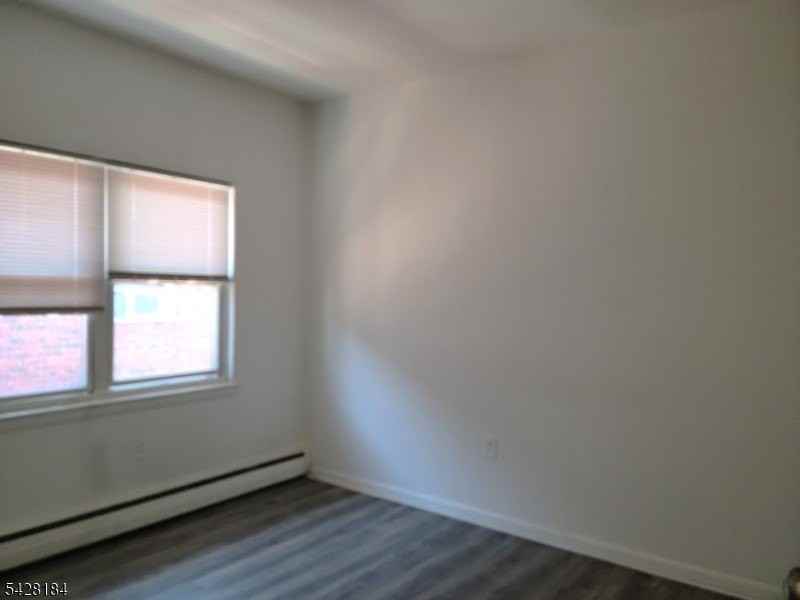 312 Franklin Ave #5 - Photo 7 of 7