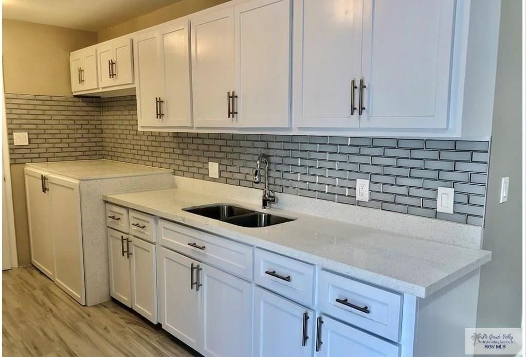 3901 Las Palmas Cir - Photo 3 of 10