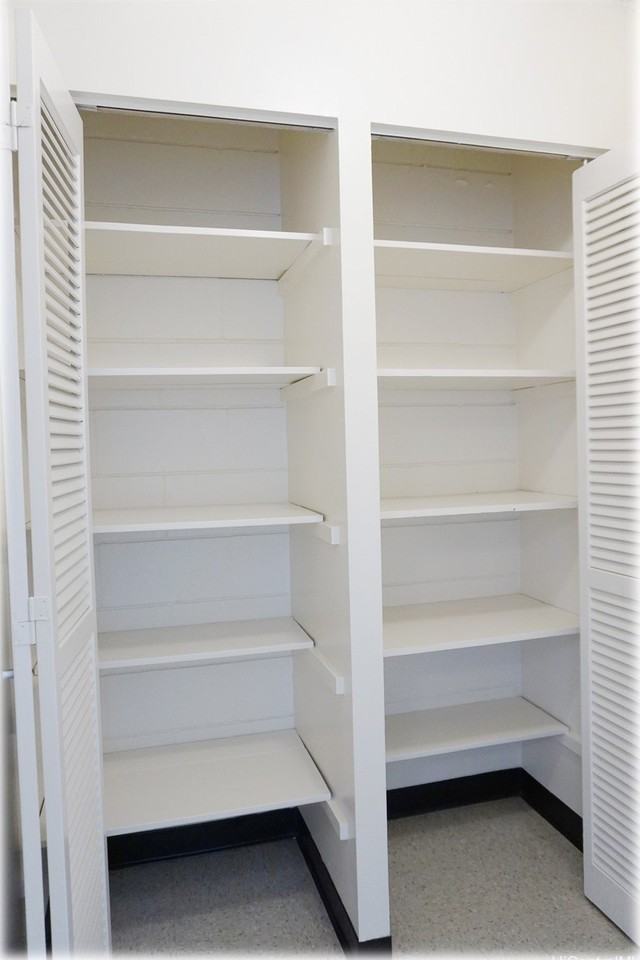 1254 Lunalilo St #303 - Photo 7 of 10