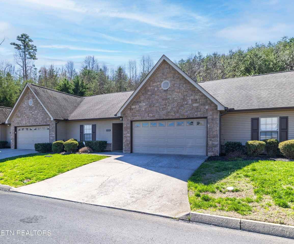 5104 Cates Bend Way - Photo 2 of 5