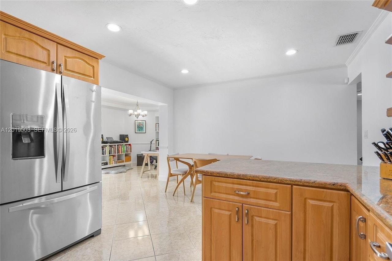 3021 N 72nd Way - Photo 7 of 35