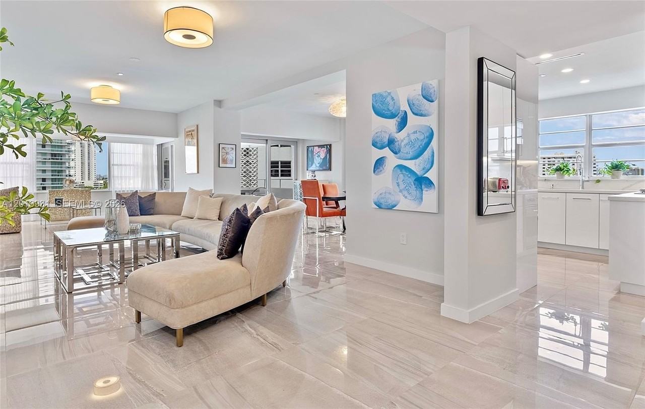 16 Island Ave #7C - Photo 3 of 50