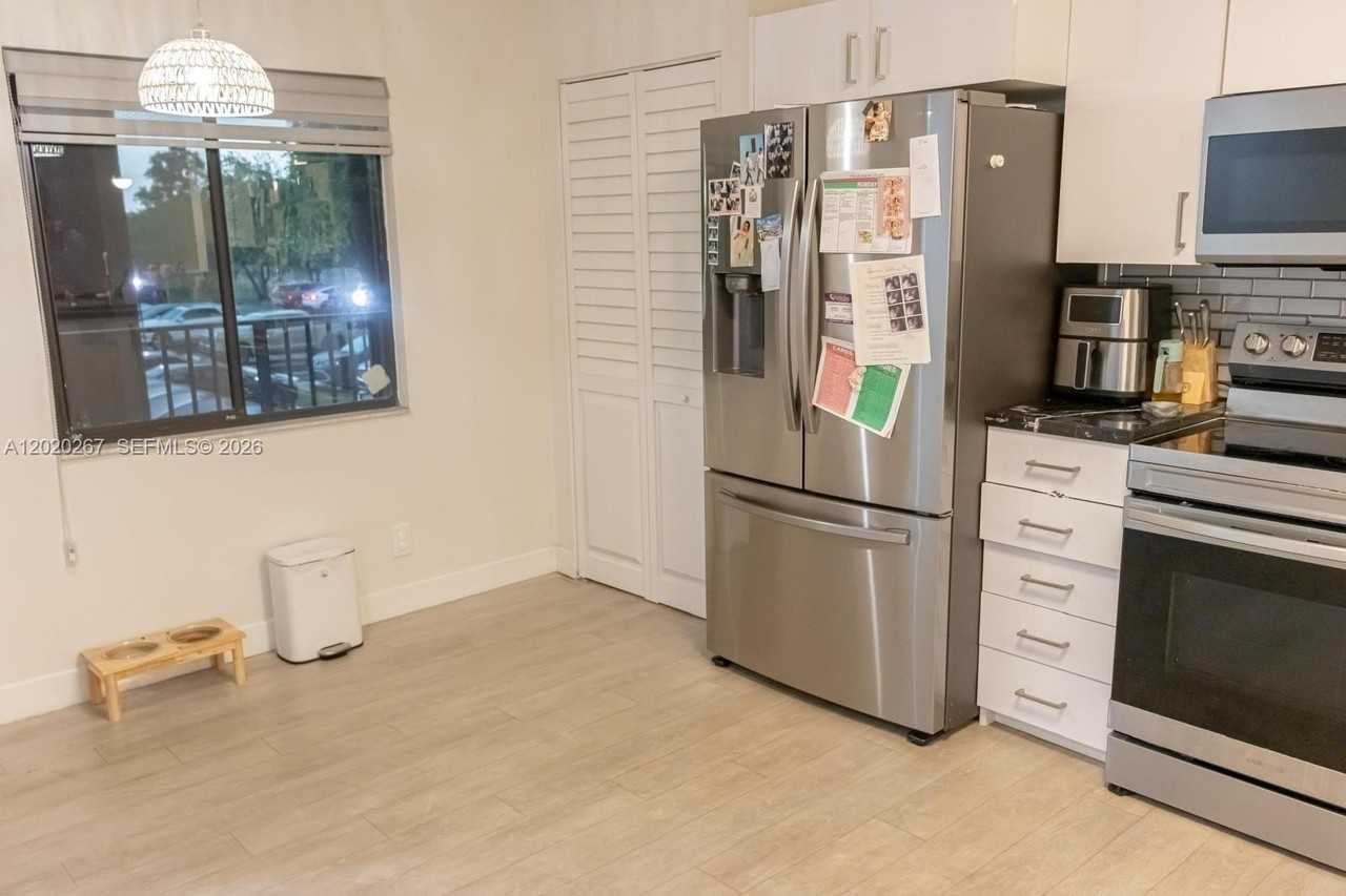 2200 S Cypress Bend Dr #204 - Photo 2 of 19