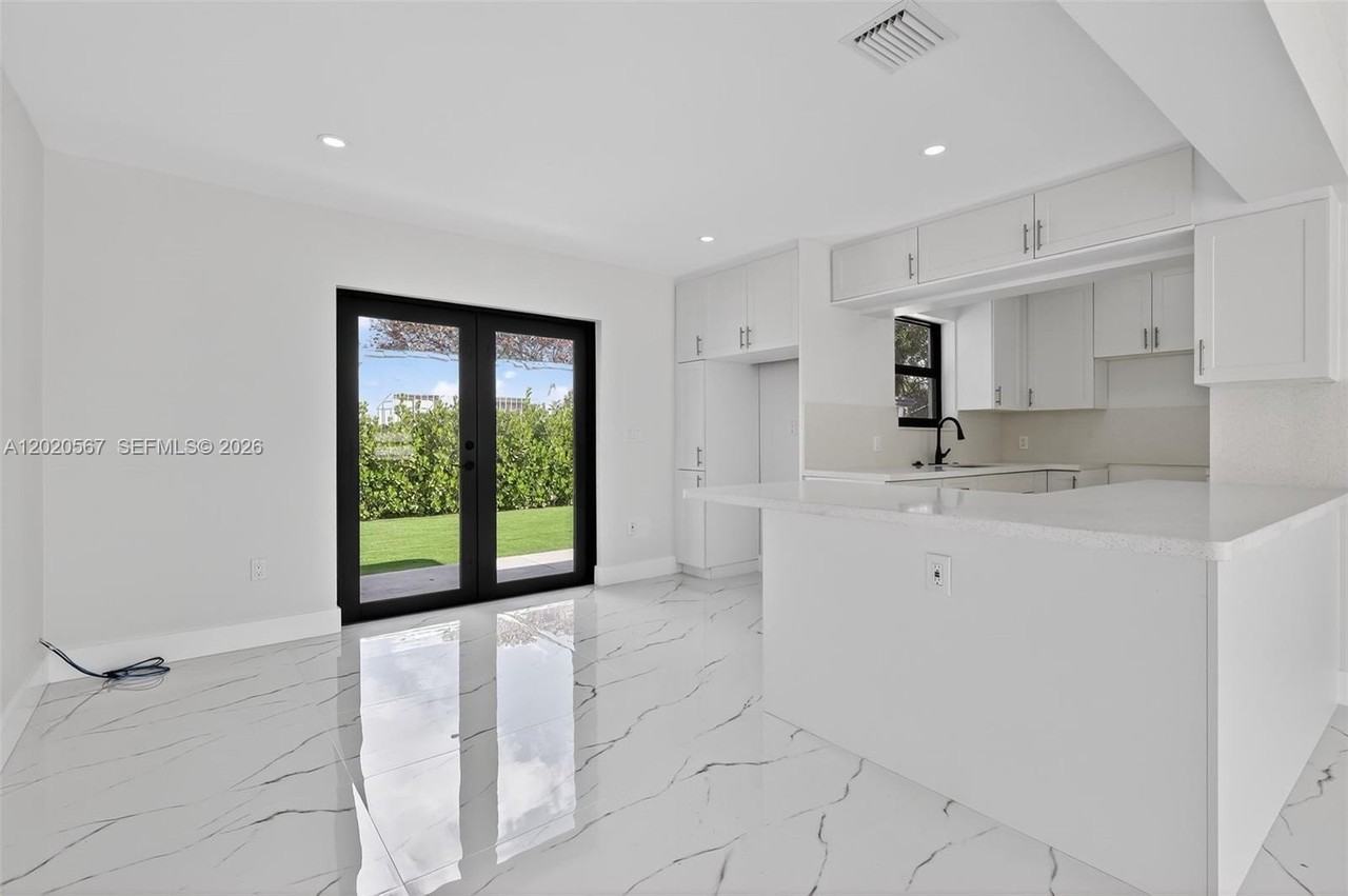 53 Nw 68th St #0 - Photo 4 of 32