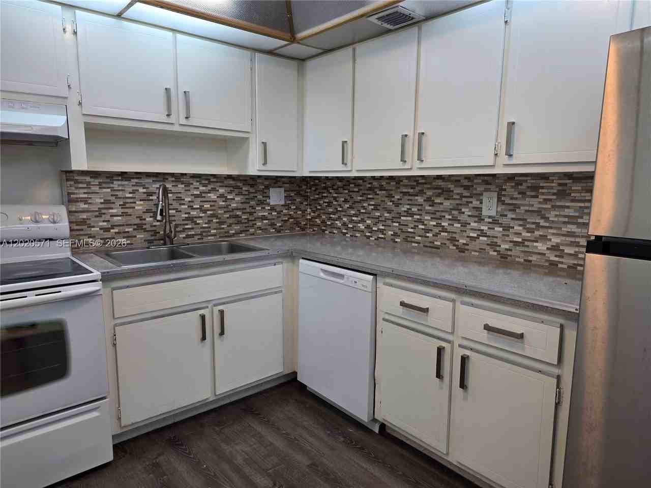 14150 Sw 84th St #207I - Photo 5 of 13