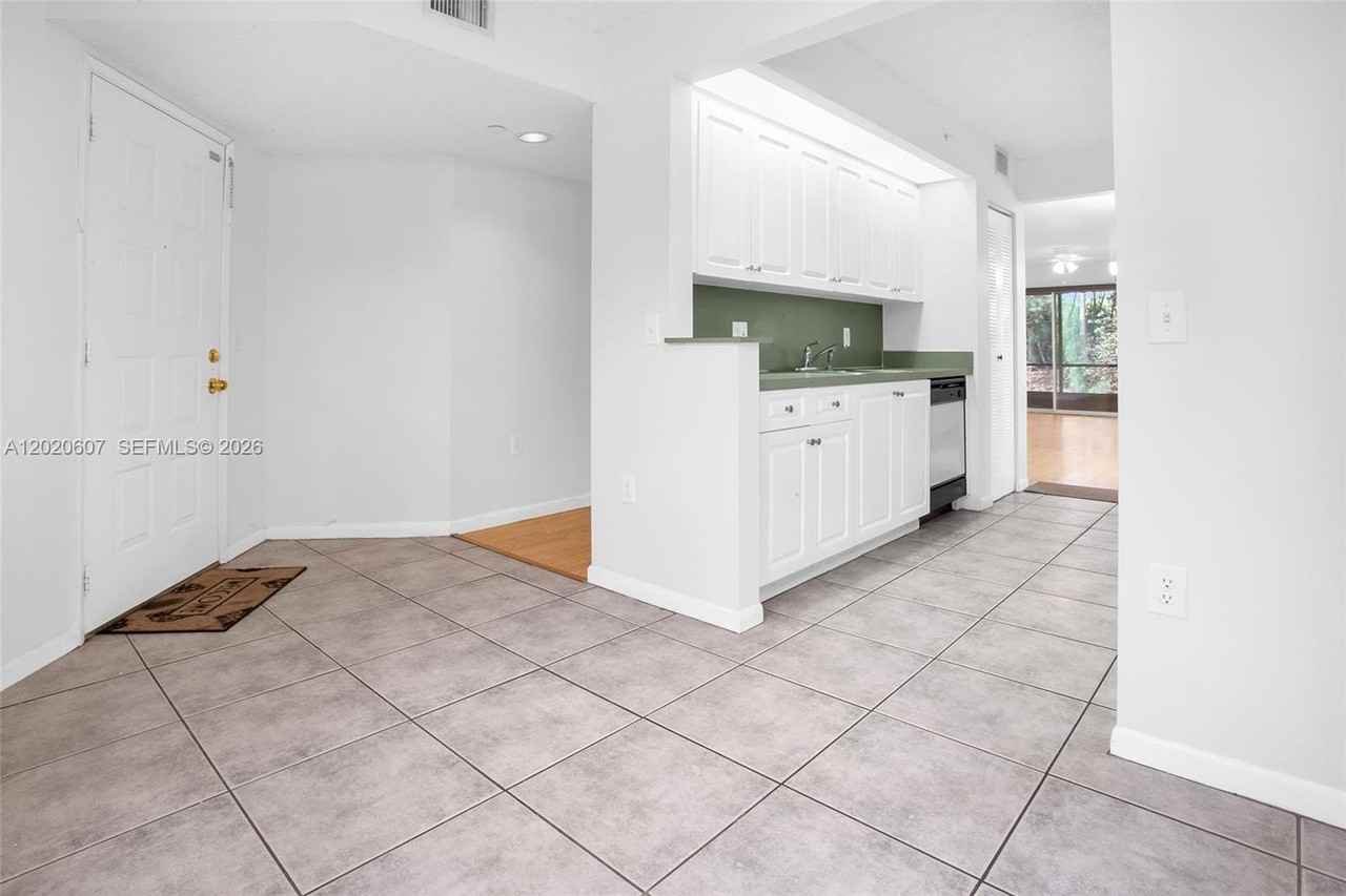 900 Sw 142nd Ave #115L - Photo 6 of 50
