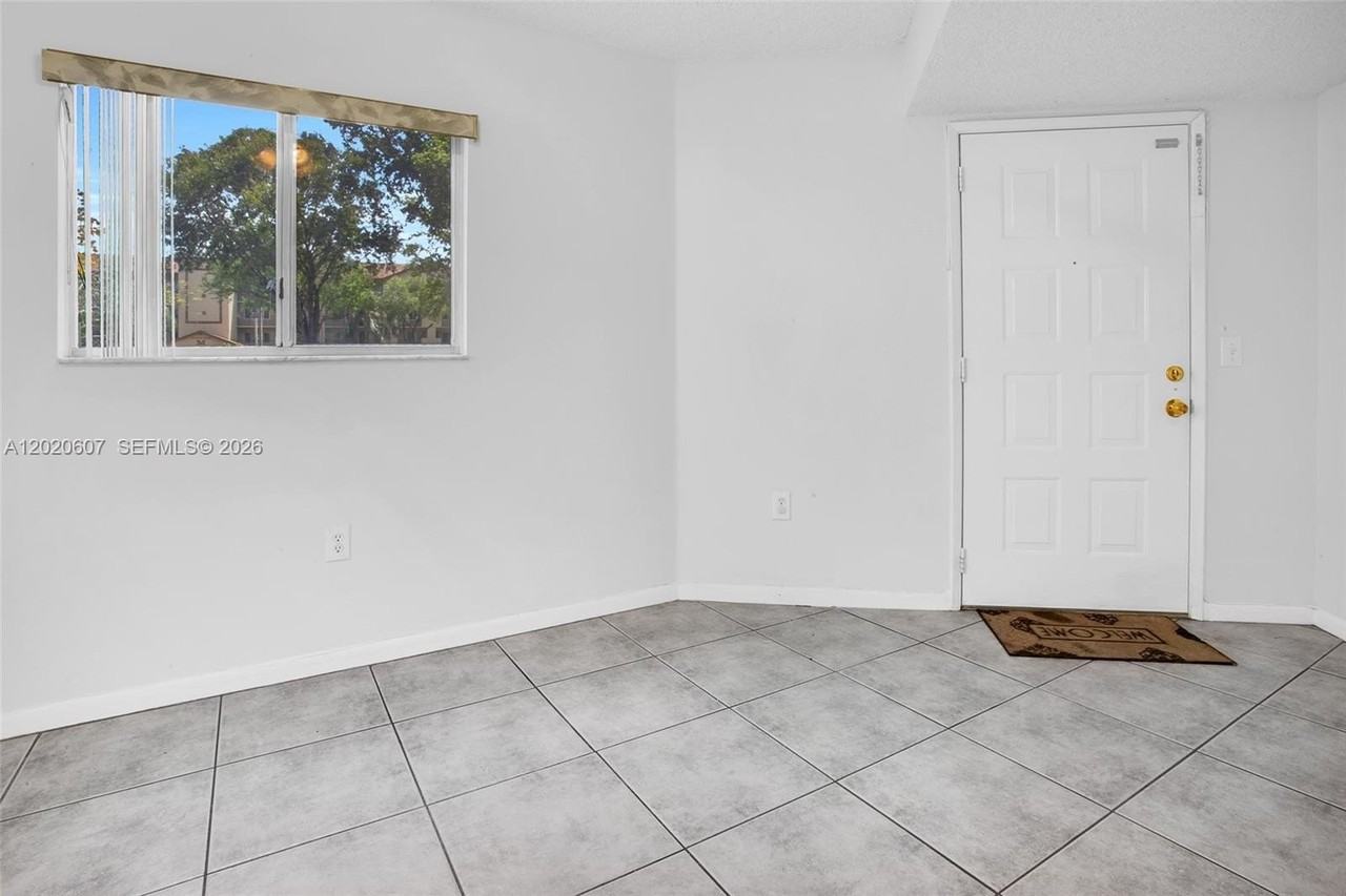 900 Sw 142nd Ave #115L - Photo 7 of 50
