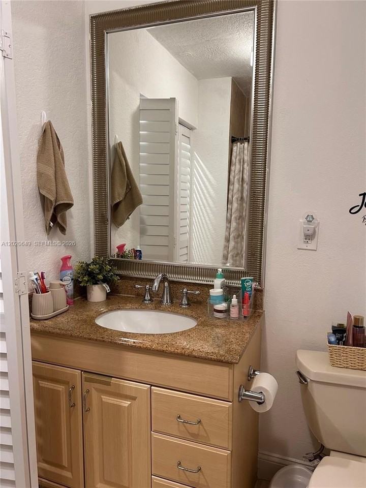 12805 Sw 116th Ct #1 - Photo 7 of 10