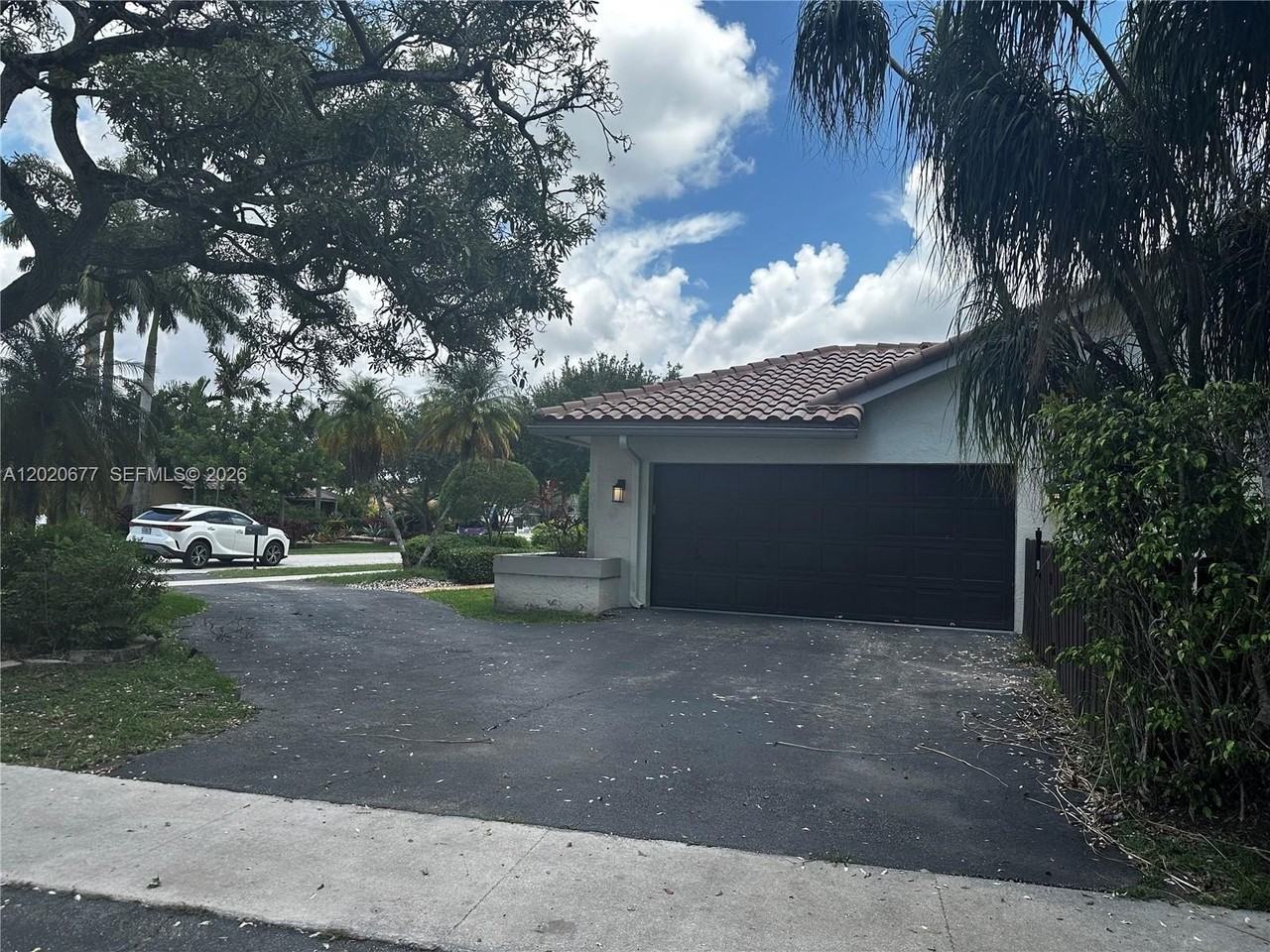 1200 Nw 101st Ave - Photo 4 of 31