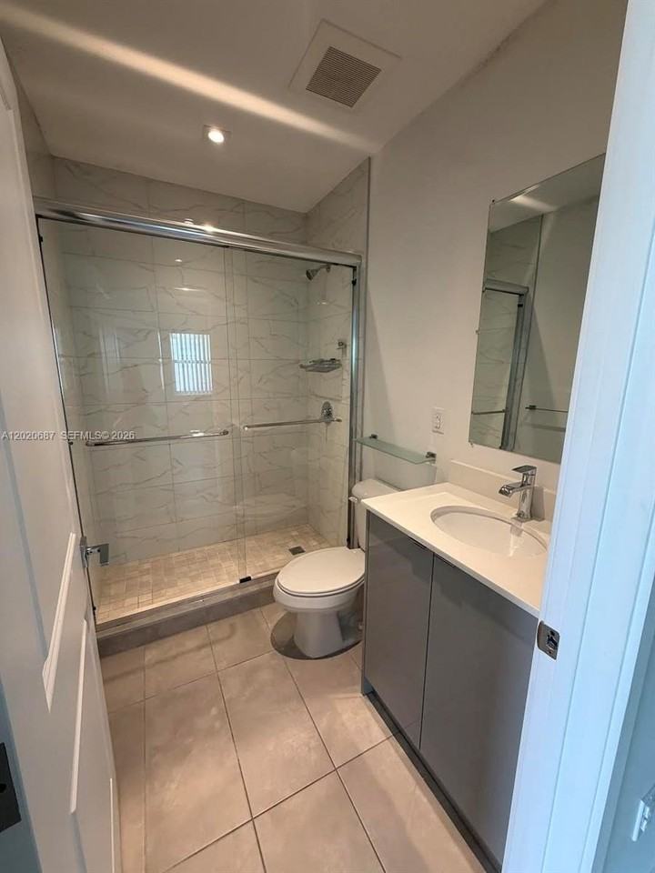 2333 Sw 58th Ave #2333 - Photo 6 of 9