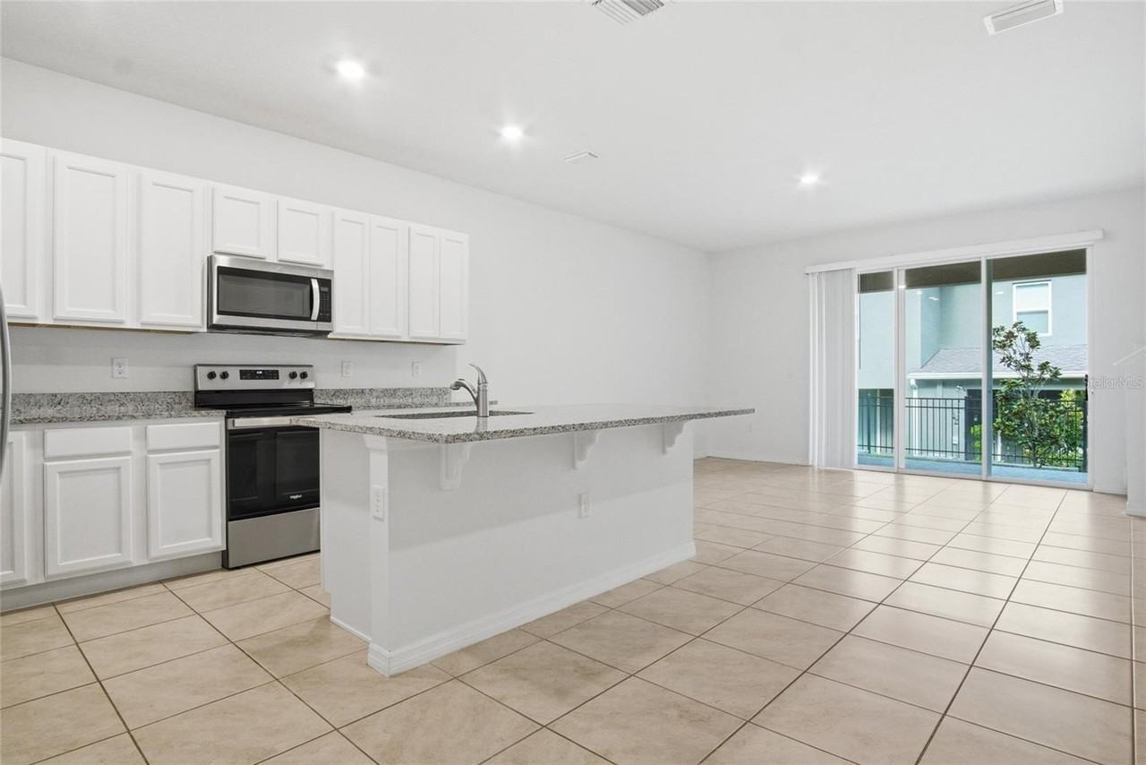 1535 Lumber Ave - Photo 4 of 27