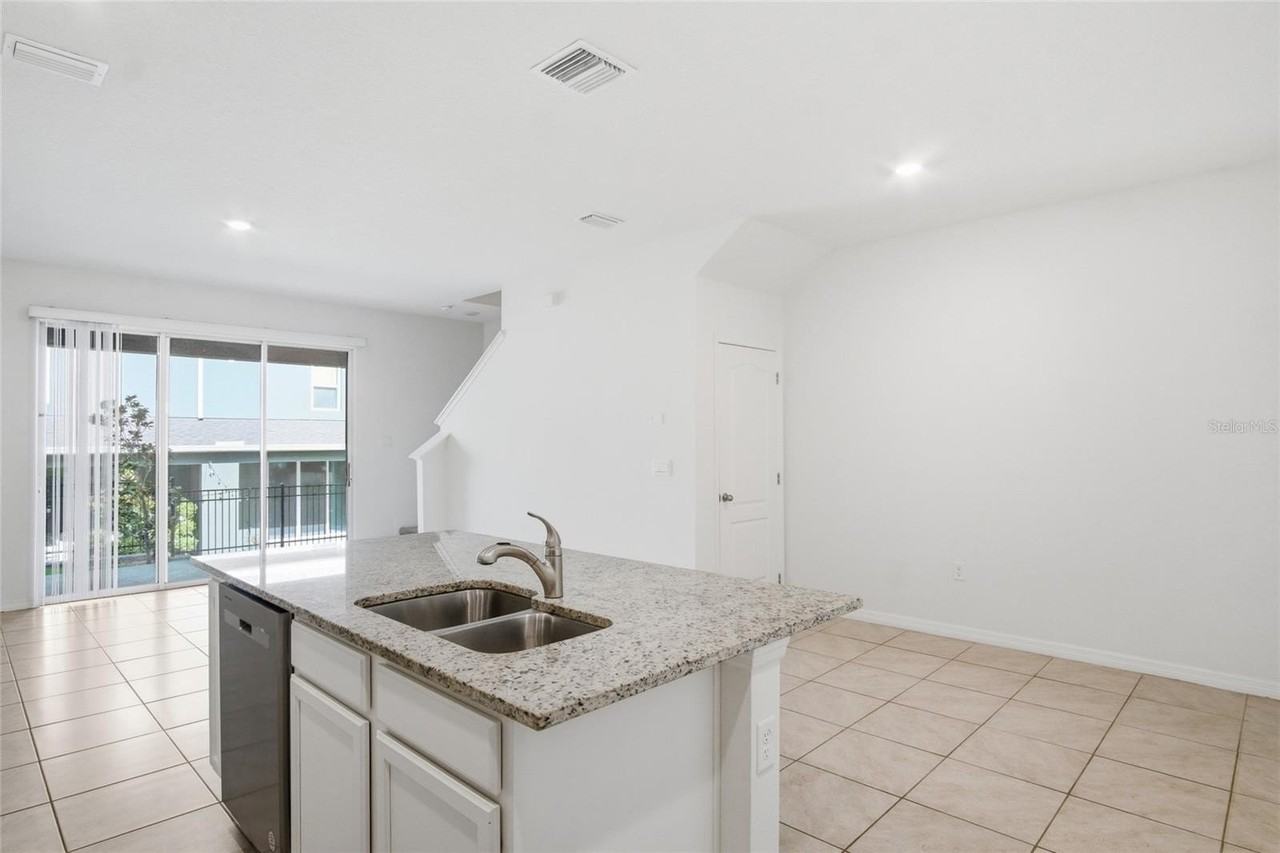 1535 Lumber Ave - Photo 7 of 27