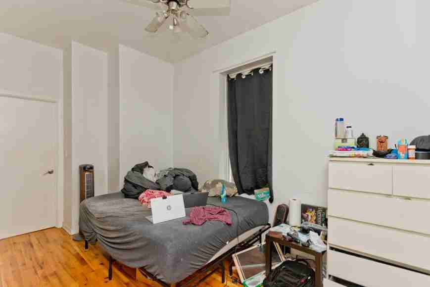2439 W Homer St - Photo 5 of 10