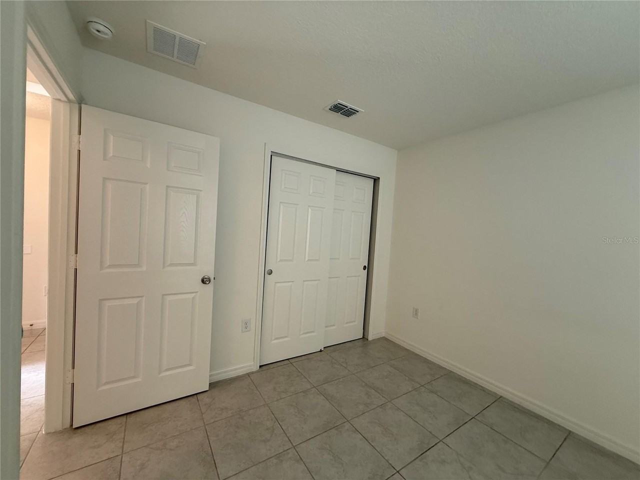 432 Summer Grove Ln - Photo 5 of 17