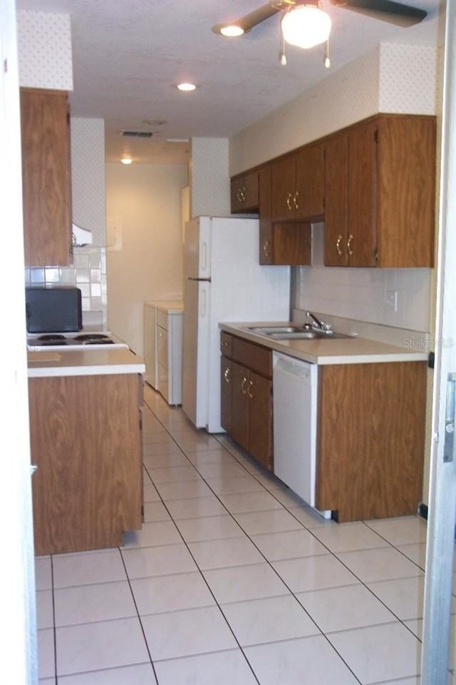 2786 Curry Ford Rd #6B - Photo 3 of 27