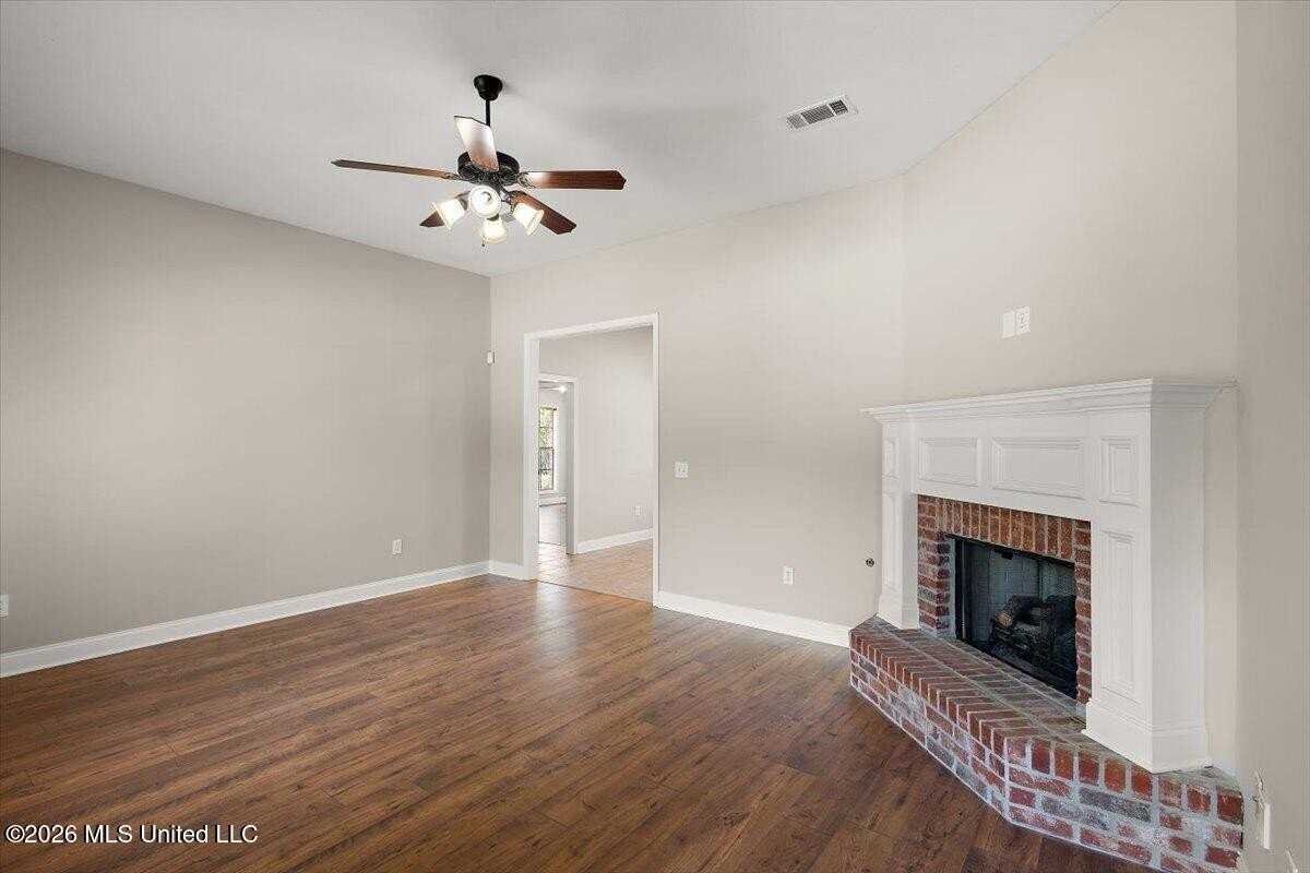 140 Millhouse Dr - Photo 6 of 29