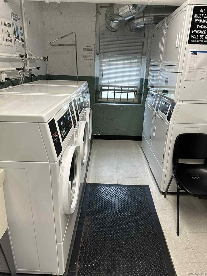 250 N Broadway #2E - Photo 6 of 11