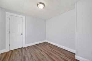 featured image of 90 Montgomery St #UPPER