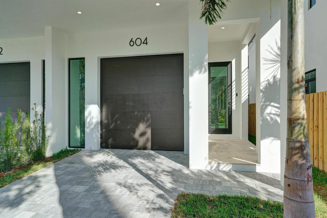 Sw 7th Ave - Photo 3 of 8