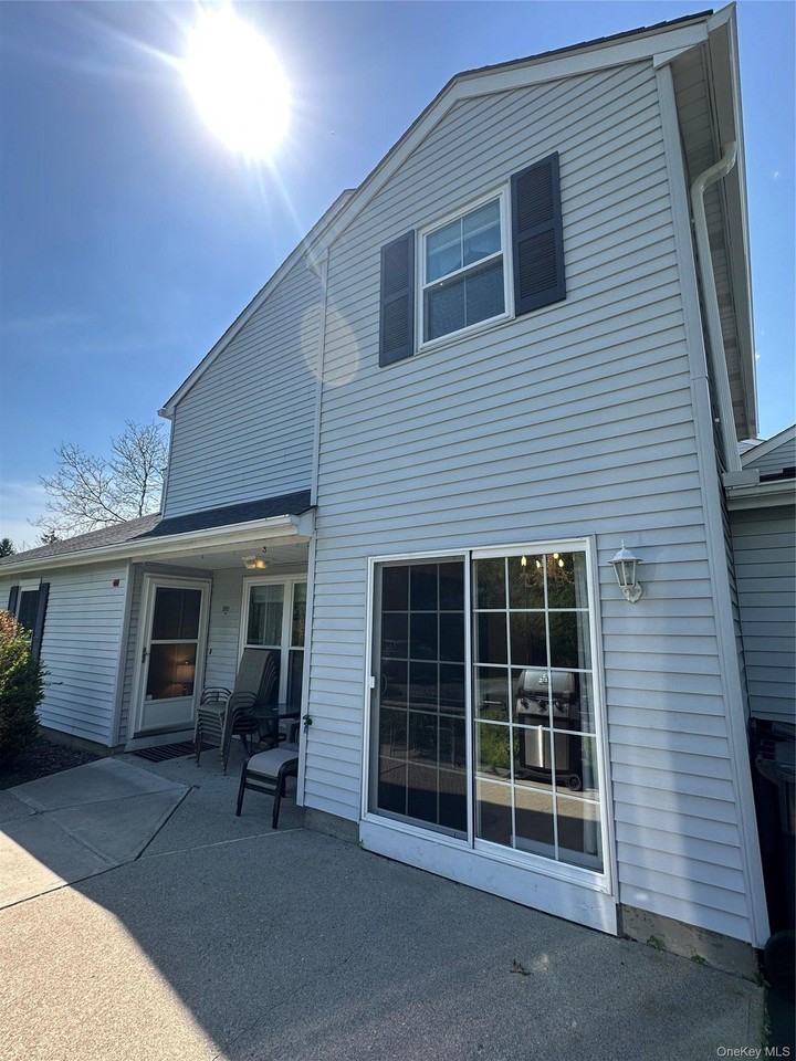 202 Homestead Village Dr - Photo 2 of 34