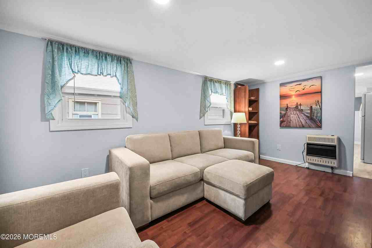 1842 Parkway - Photo 7 of 22