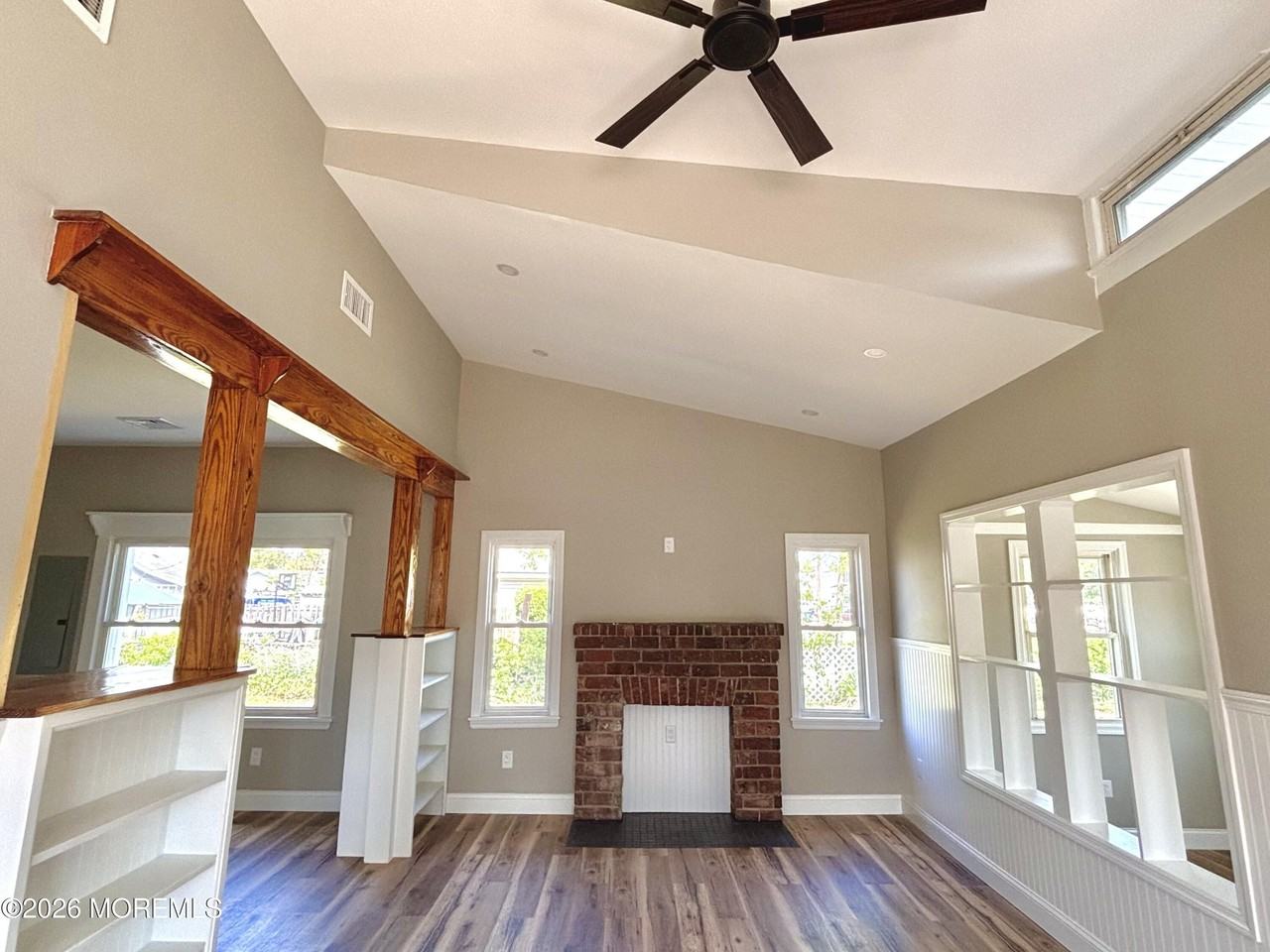 408 Forepeak Ave - Photo 7 of 33