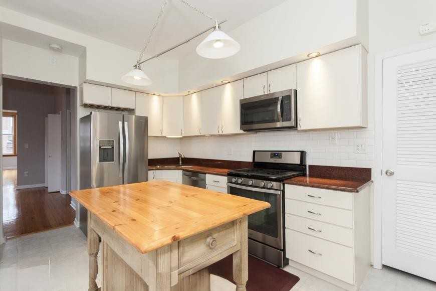 2204 N Clybourn Ave - Photo 4 of 5