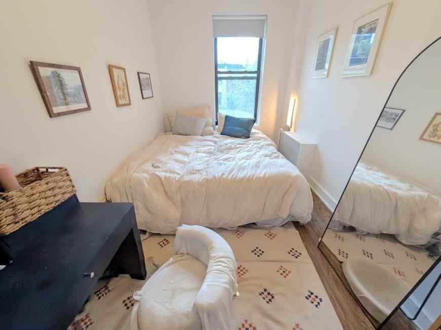 466 W 23rd St - Photo 6 of 6