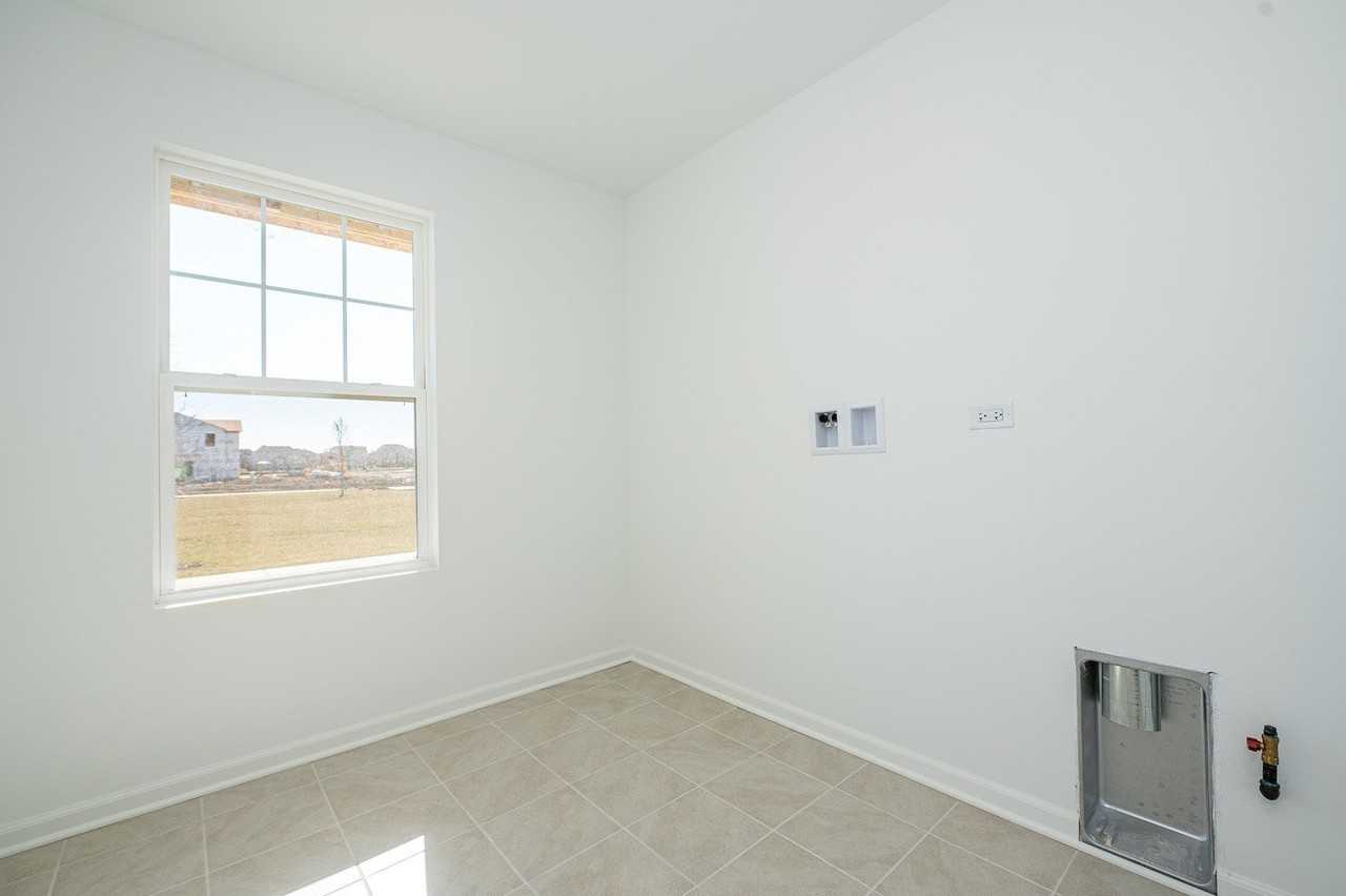 4283 Chelsea Manor Cir #4283 - Photo 5 of 15