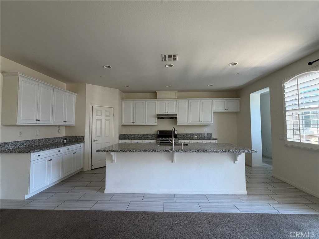 6055 Snapdragon St - Photo 4 of 23