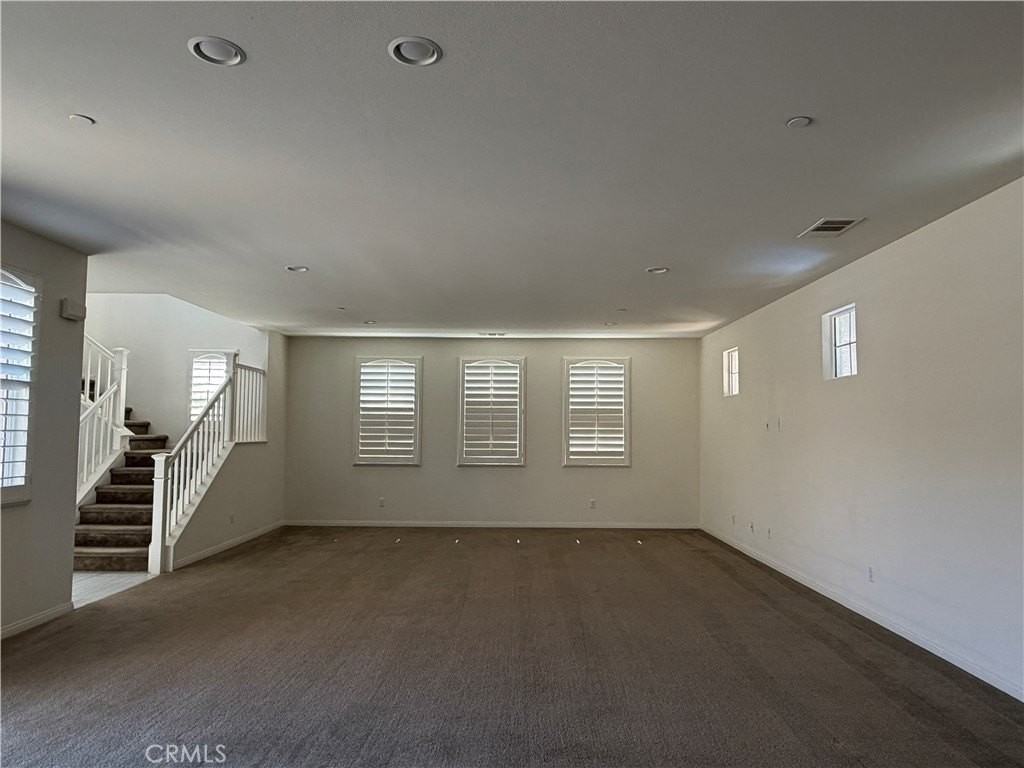 6055 Snapdragon St - Photo 5 of 23