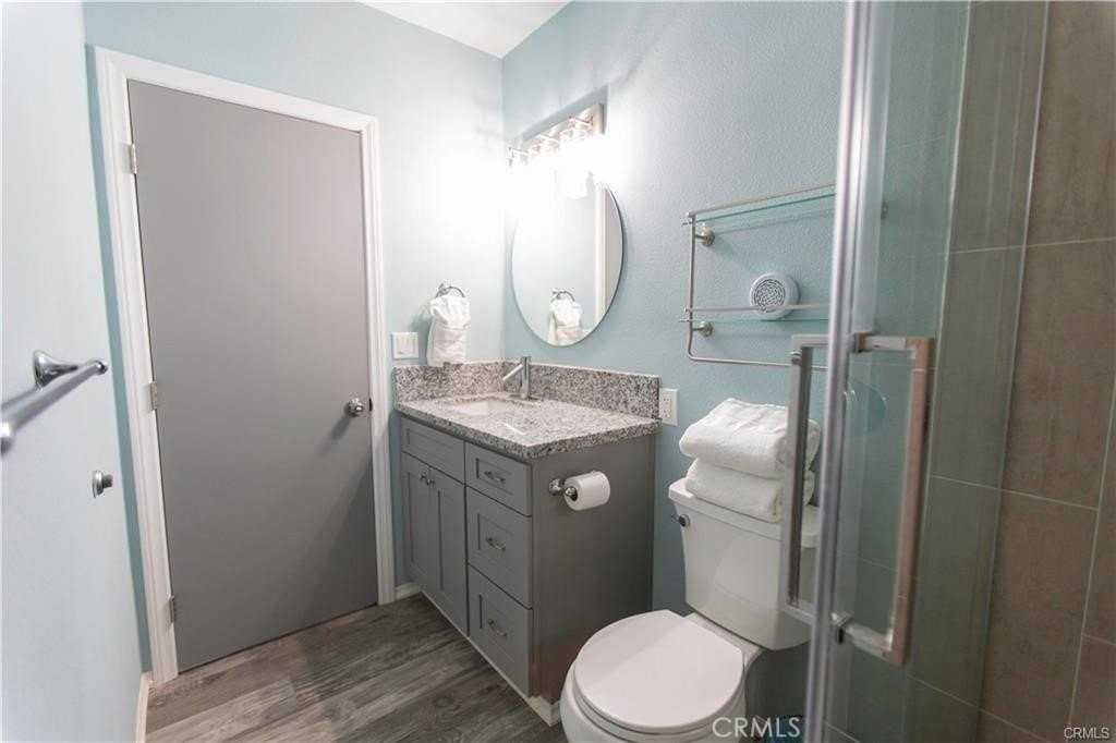 15754 Faculty Ave #1-2 - Photo 6 of 9