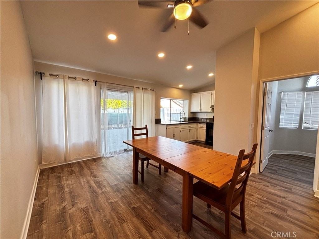 14890 Lavender Ln - Photo 3 of 10