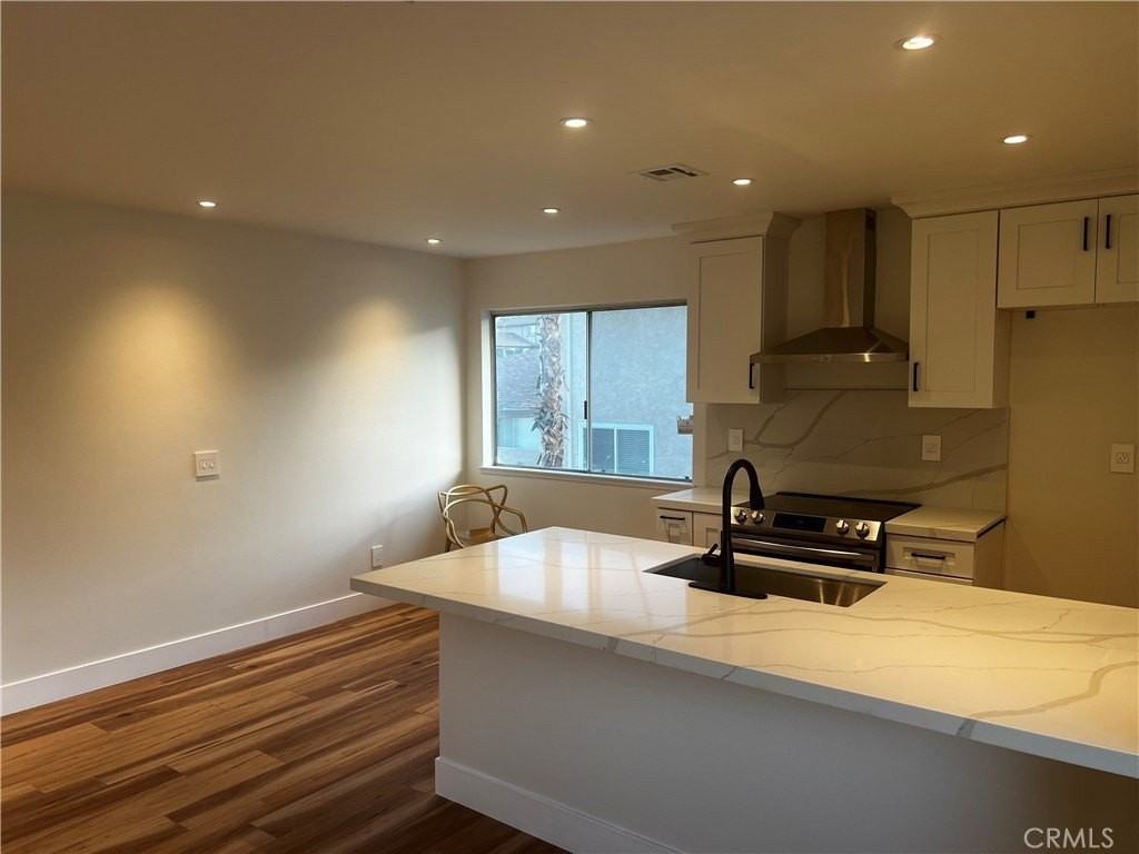 72546 Edgehill Dr #4 - Photo 4 of 13
