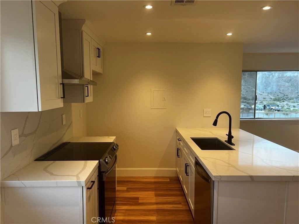 72546 Edgehill Dr #4 - Photo 5 of 13