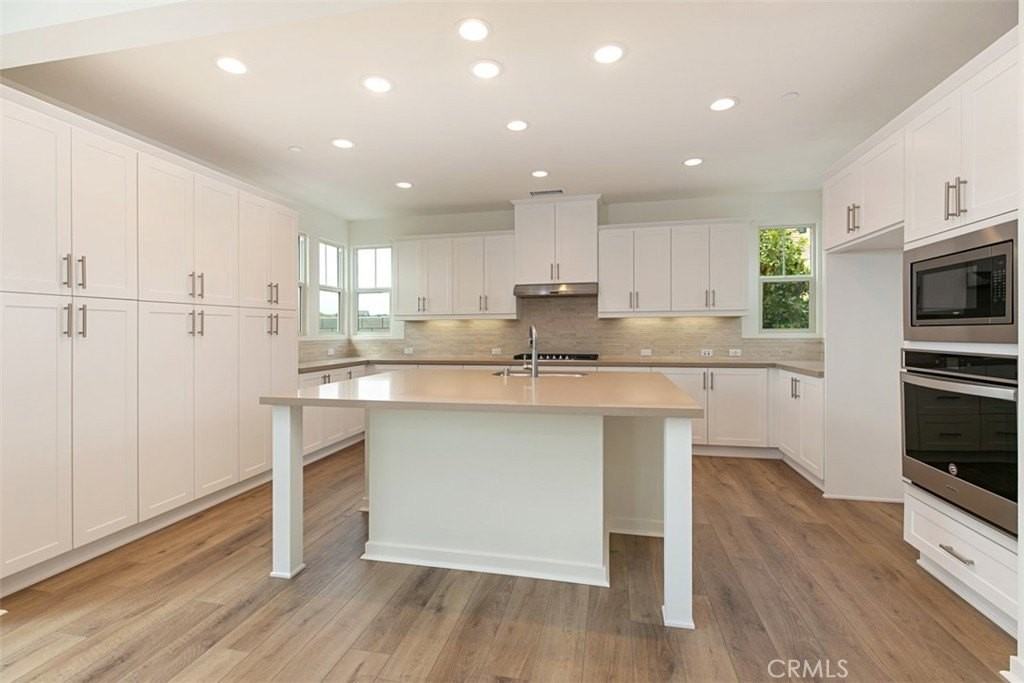 23 Alienta Ln - Photo 5 of 45