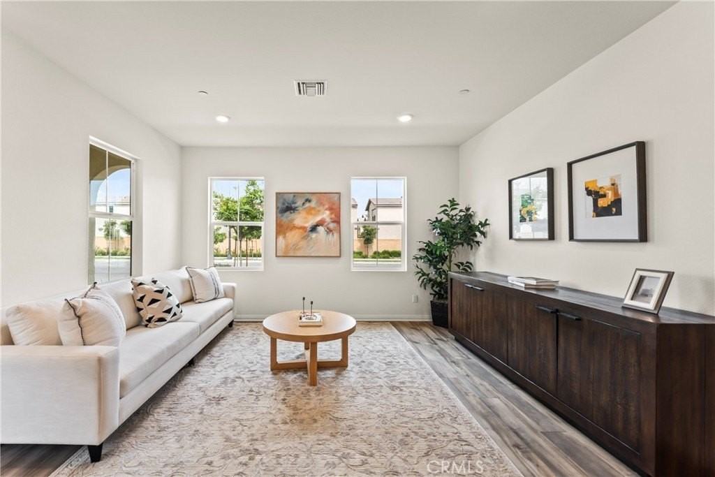 4281 S Hermosa Paseo - Photo 6 of 38