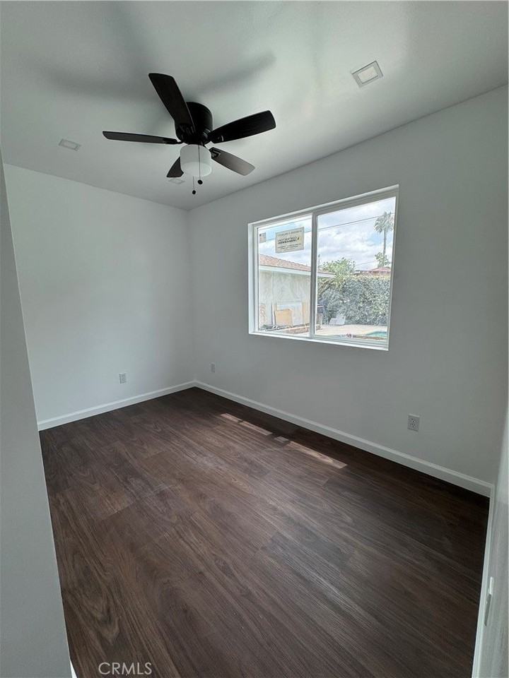 7032 Bonnie Vale Pl - Photo 4 of 6