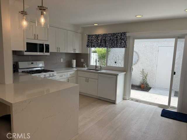 14271 Blackpool Rd - Photo 7 of 24