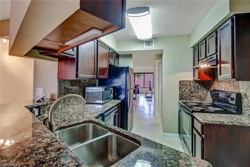 124 Cypress Way E #E5 - Photo 3 of 20