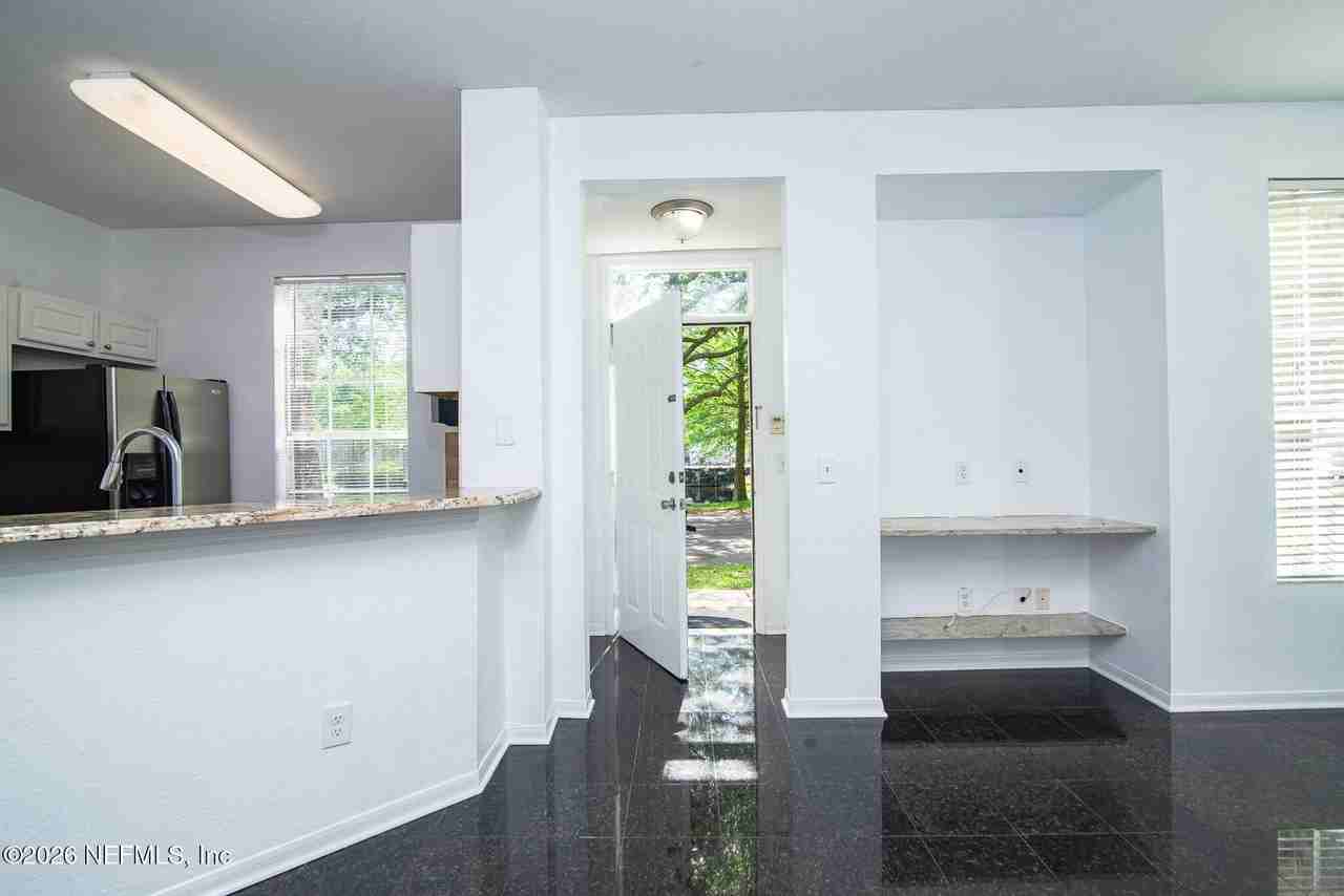 13703 Richmond Park Dr N #1603 - Photo 7 of 24