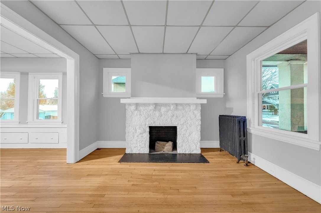 4102 Brooklyn Ave #4104LEFT - Photo 5 of 24