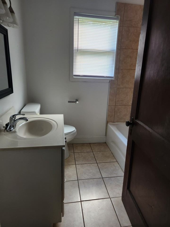 104 Foster Ave #1 - Photo 4 of 13