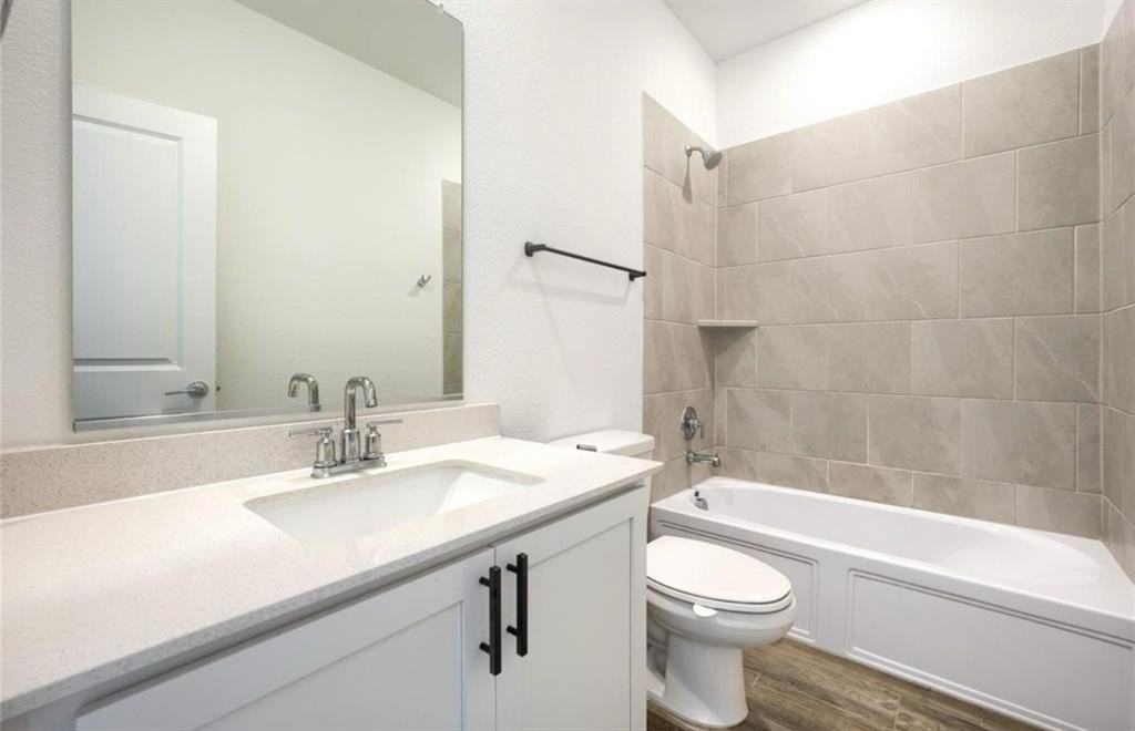 14624 Pablina Ln - Photo 5 of 32