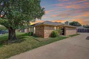 2319 Indigo Ln - Photo 1 of 1