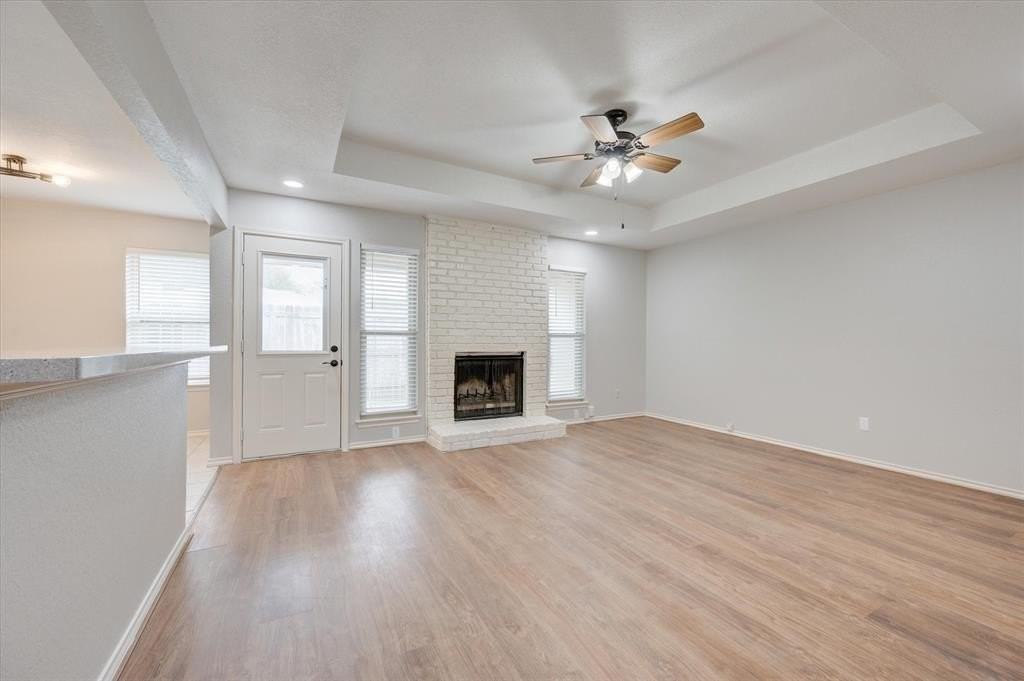 2319 Indigo Ln - Photo 6 of 32