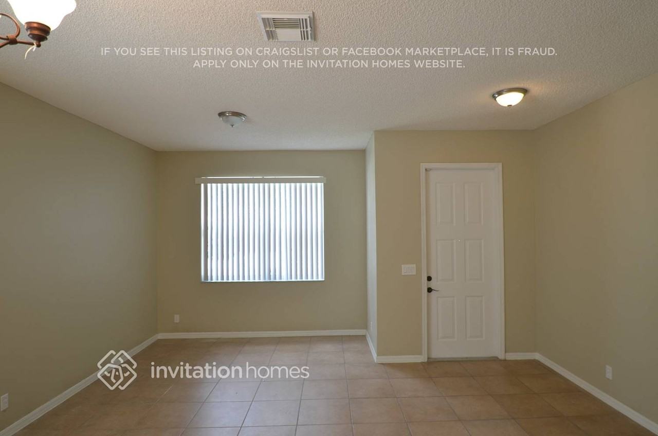 1026 Fosters Mill Rd - Photo 2 of 10