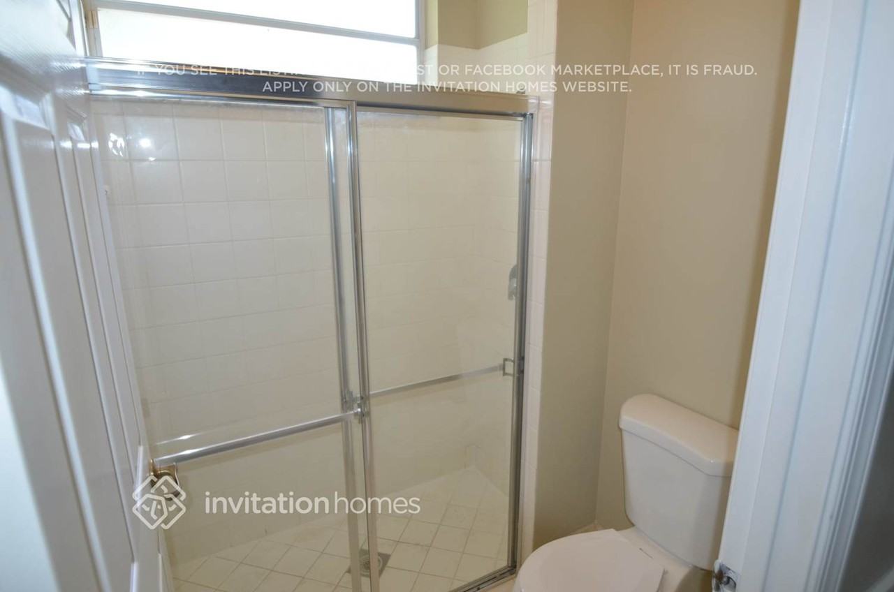 1026 Fosters Mill Rd - Photo 6 of 10