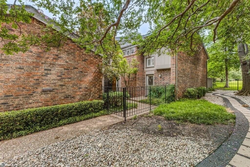 12202 Montego Plz - Photo 2 of 27